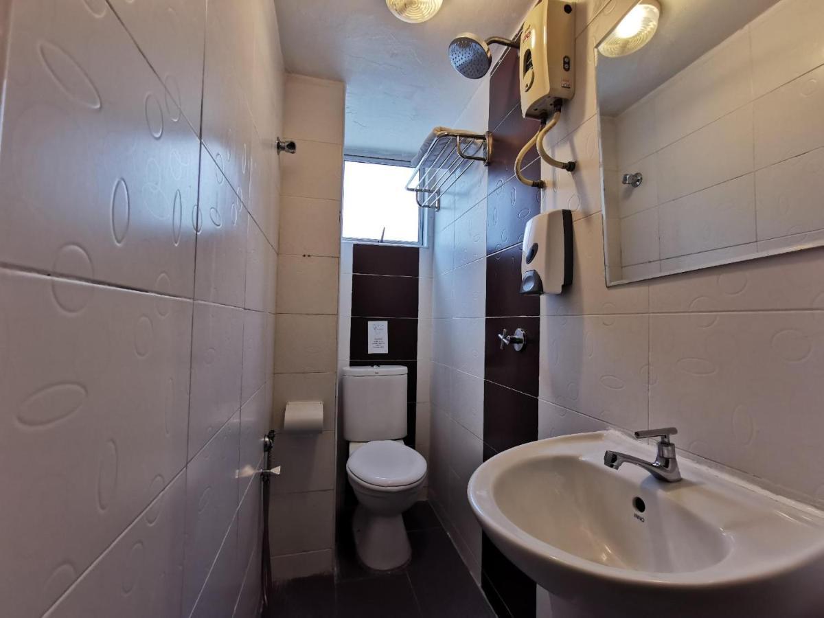 Bangi Business Hotel Kampong Sungai Ramal Dalam Екстер'єр фото