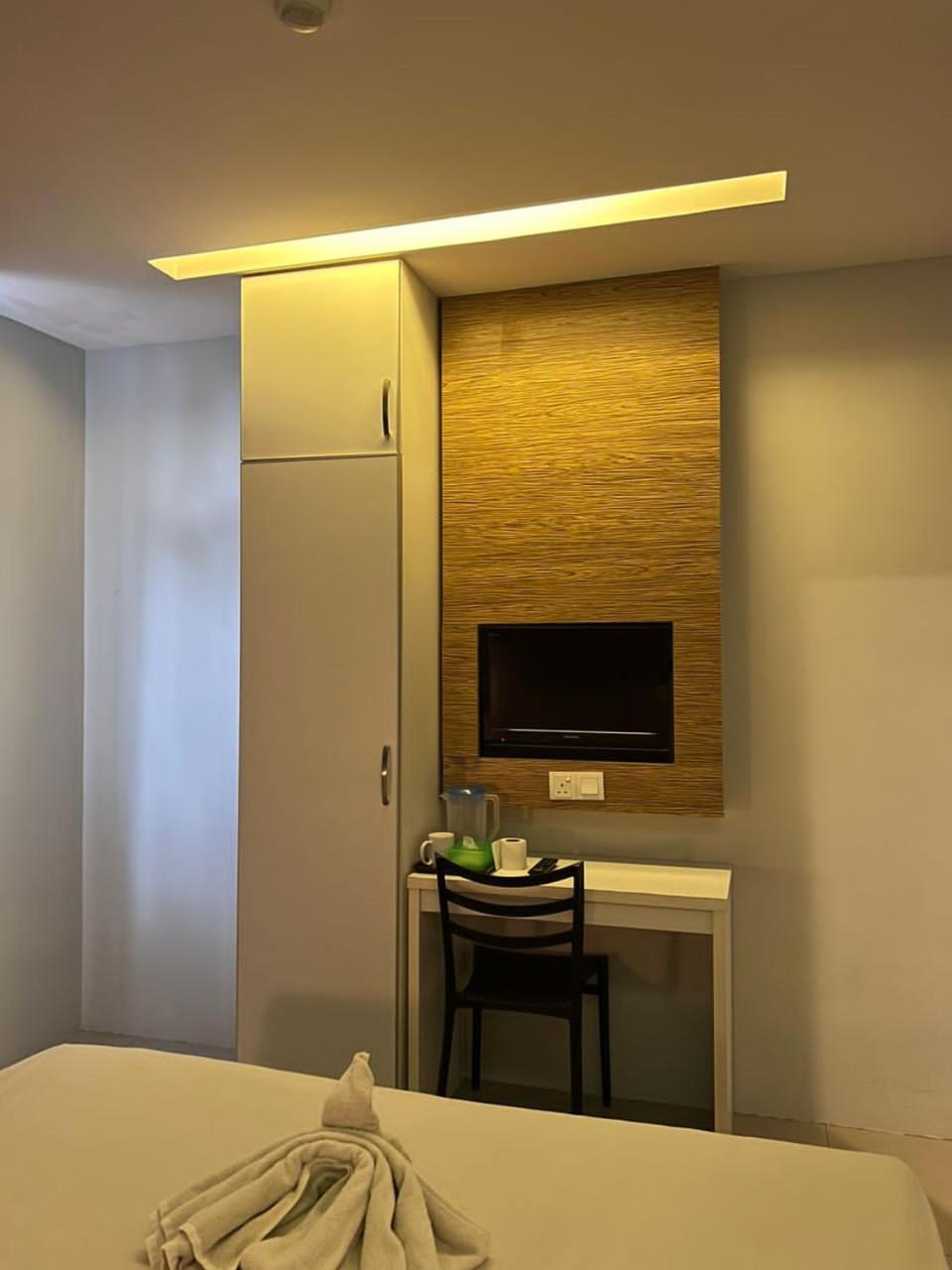 Bangi Business Hotel Kampong Sungai Ramal Dalam Екстер'єр фото