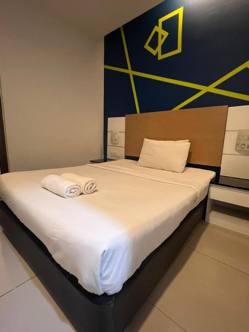 Bangi Business Hotel Kampong Sungai Ramal Dalam Екстер'єр фото