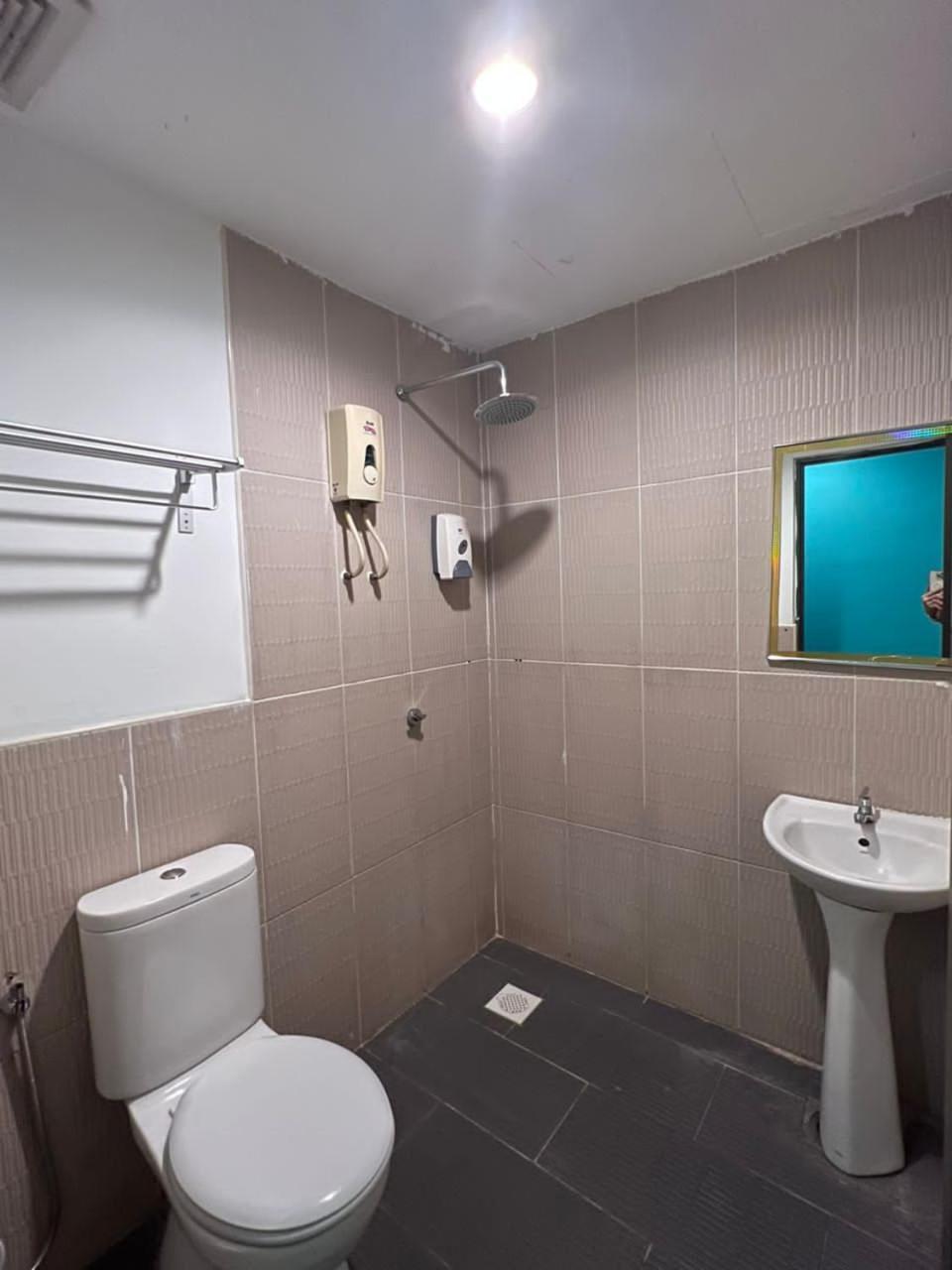 Bangi Business Hotel Kampong Sungai Ramal Dalam Екстер'єр фото