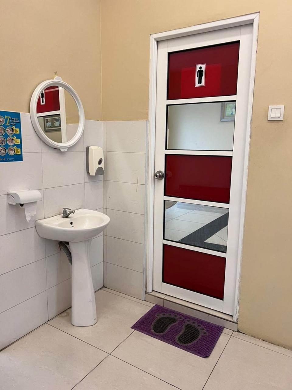 Bangi Business Hotel Kampong Sungai Ramal Dalam Екстер'єр фото
