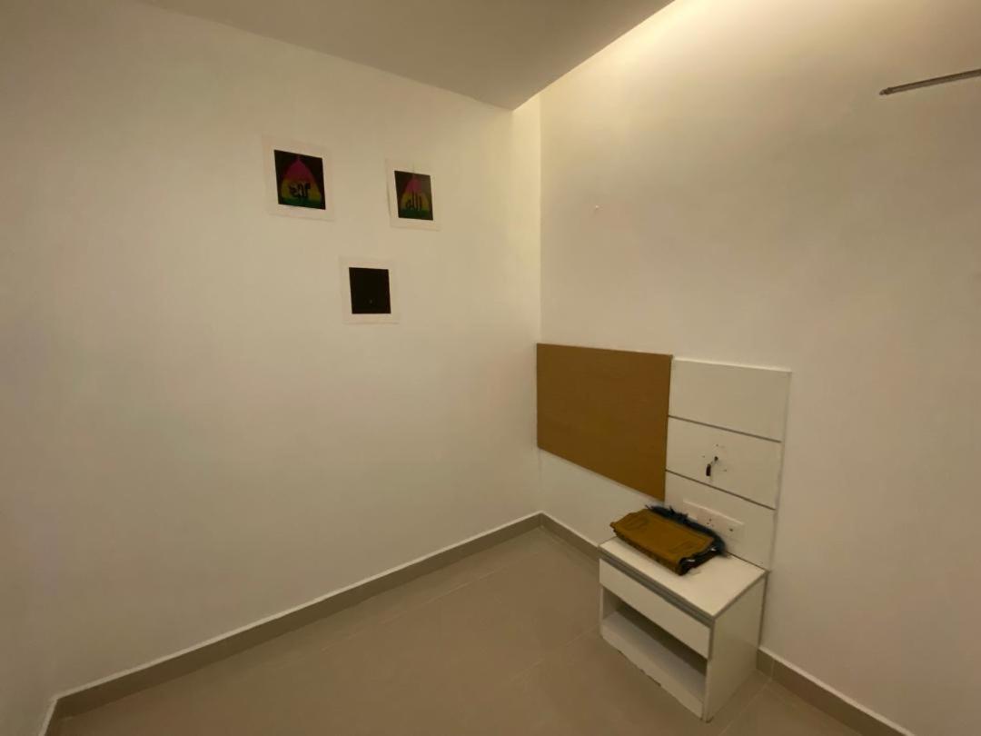 Bangi Business Hotel Kampong Sungai Ramal Dalam Екстер'єр фото