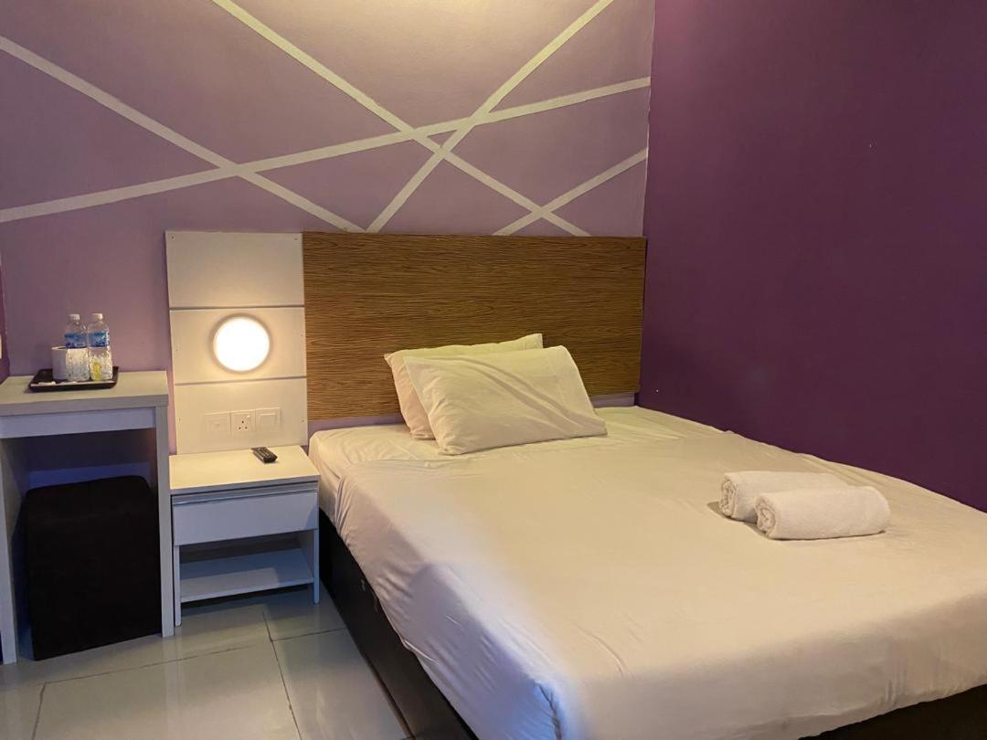 Bangi Business Hotel Kampong Sungai Ramal Dalam Екстер'єр фото