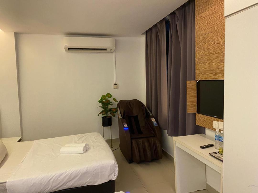 Bangi Business Hotel Kampong Sungai Ramal Dalam Екстер'єр фото